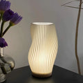 calmglow-beruhigende-wellenlampe-wellendesign-stilvolle-tischlampe-xlumina5