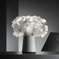 clarity-led-tischlampe-minimalistisches-design-energiesparend-modern-xlumina