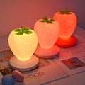 EONANT Kinder Erdbeer Nachtlicht, süße Silikon Erdbeer Touch Farbwechsel Lampe, Kinder LED Nachttischlampe, drei Modi Touch, Kinderzimmer, Büro, Urlaub Dekoration und Geschenke (Rosa)