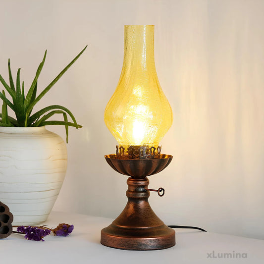 glowthijs-kerosin-retro-nachttischlampe-craykle-glas-bernstein-rauchgrau-vintage-stil-xlumina